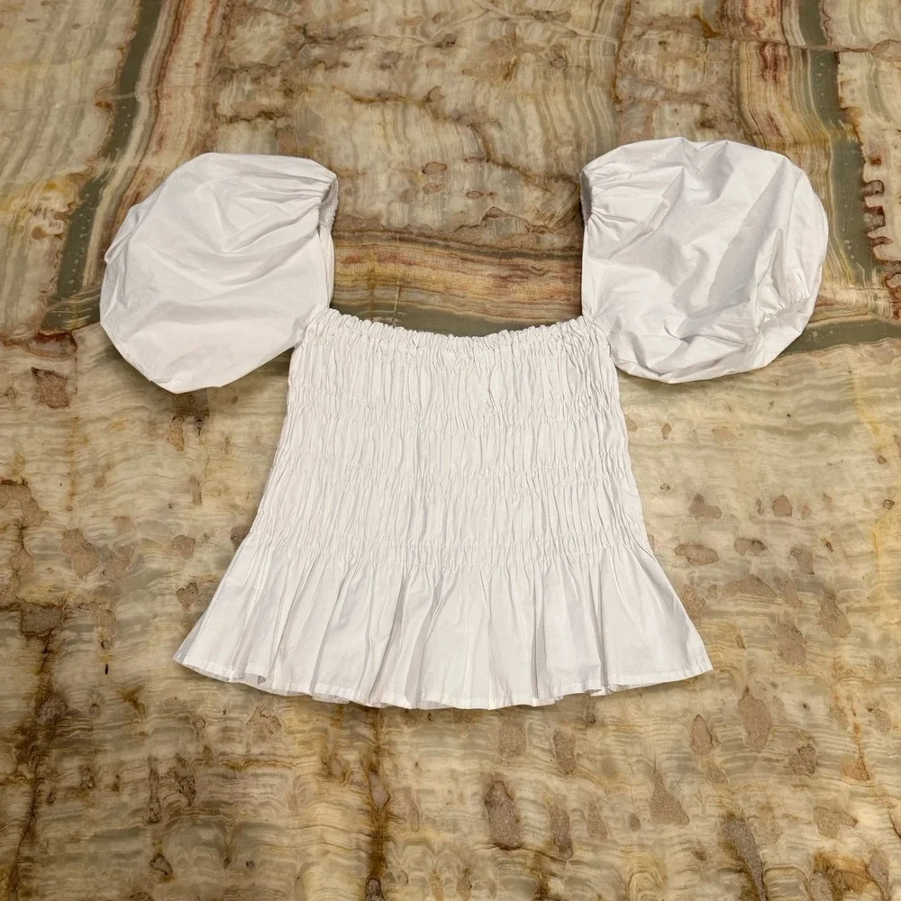 ASTR The Label White Smocked Puff Sleeve Peplum‎ Blouse Top Women's XS